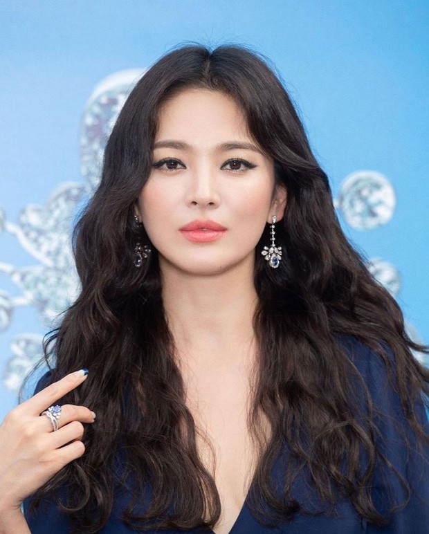 3 tháng sau vụ ly hôn 2000 tỉ, lần đầu tiên Song Hye Kyo chịu xuất hiện tại Hàn Quốc - Ảnh 1.