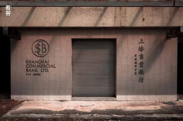 Phim trường cũ TVB bị bỏ hoang: Ngoài ký ức thời hoàng kim còn sót lại là lời đồn về câu chuyện kinh dị cùng cảnh hoang tàn ghê rợn - Ảnh 18.