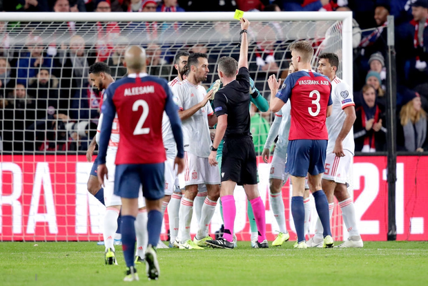 Bàn thua nghiệt ngã khiến chàng thủ quân điển trai Sergio Ramos kém vui trong ngày đi vào lịch sử bóng đá Tây Ban Nha - Ảnh 5.