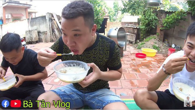 Bà Tân Vlog lại bị tố gian dối, đến mức khán giả gửi cả tâm thư chỉ trích nấu món cháo cho trẻ em theo cách chẳng giống ai - Ảnh 6.