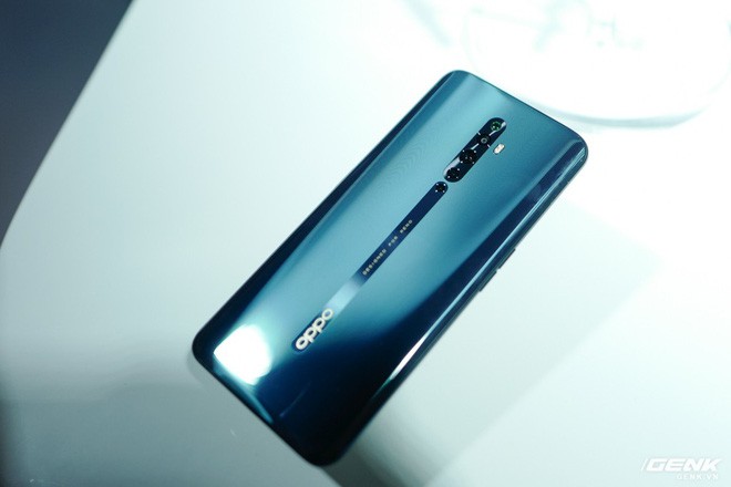 Bộ đôi Oppo Reno 2 và 2F chính thức ra mắt tại Việt Nam hôm nay: Thiết kế vây cá mập độc quyền, 4 camera, sạc VOOC 3.0, giá 8,99 và 14,99 triệu đồng - Ảnh 3.