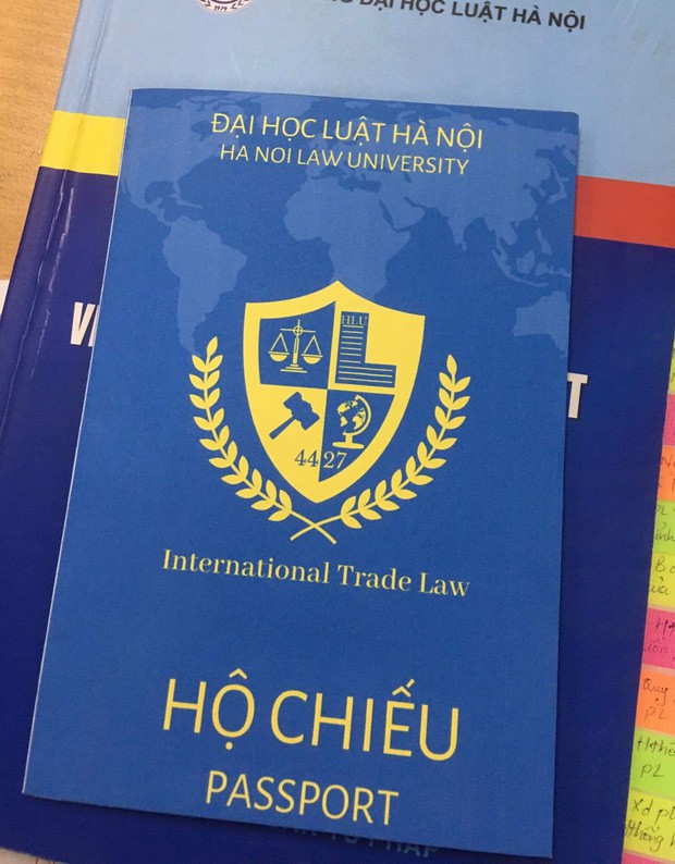 Tấm thiệp handmade 20/10 vẫn luôn là một truyền thống đẹp trong cuộc sống của chúng ta. Cùng nhìn ngắm những tấm thiệp này để tưởng nhớ về những người thân yêu và cảm nhận được niềm vui và hạnh phúc khi nhận được những món quà này.