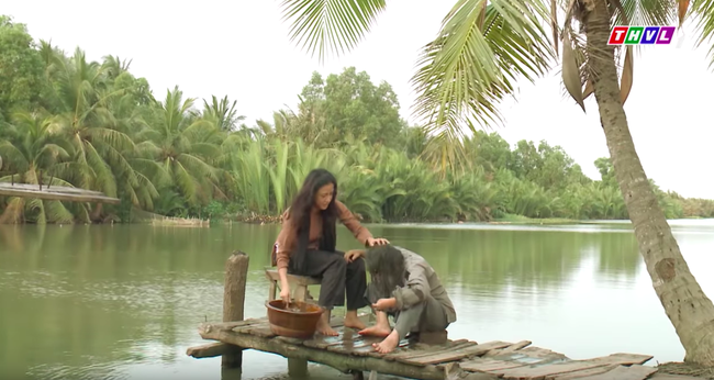 Tiếng sét trong mưa: Mẹ Lũ - Hứa Minh Đạt xuất hiện, vừa hỏi thằng Lũ đâu con là Hiểm bật khóc đớn đau - Ảnh 1.