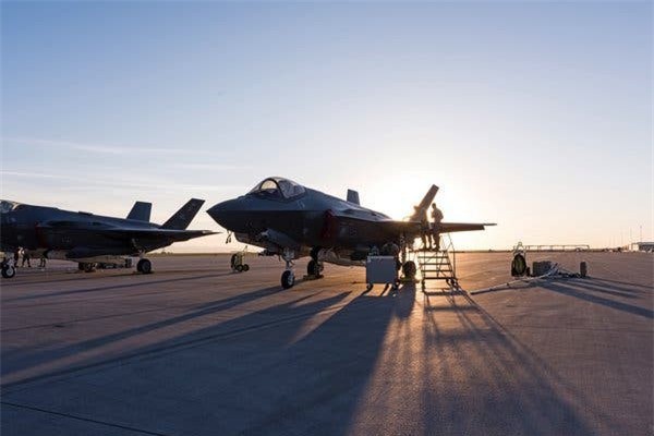 Tiêm kích tàng hình F-35 tiến tới con số... 1.000 trong khi Su-57 chưa thoát cảnh ế ẩm - Ảnh 10.