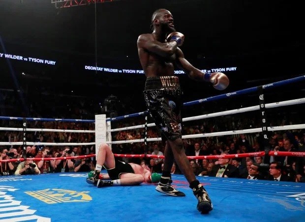 Vua knockout Deontay Wilder sợ có ngày đấm chết đối thủ trên võ đài - Ảnh 3.