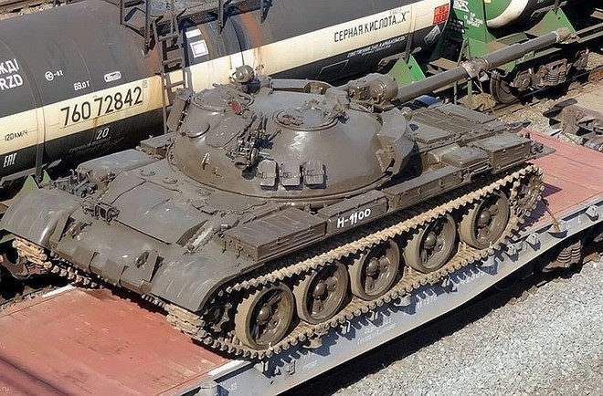 Chiến tăng T-62M Nga vừa viện trợ cho Syria đã bị phiến quân đánh tan tành - Ảnh 10.