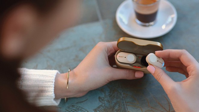 Không phải mỗi Airpods Pro mới có chống ồn và nghe âm thanh nền, 6 mẫu tai True Wireless này đã tích hợp từ lâu, giá chỉ từ 1.85 triệu - Ảnh 2.