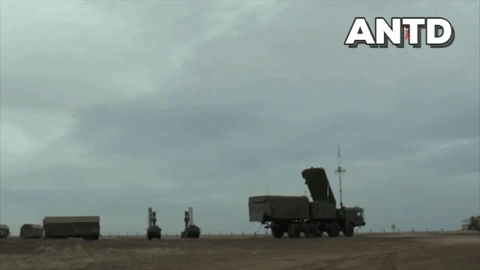 Ukraine bất ngờ khai hỏa S-300 dữ dội sát bán đảo Crimea - Ảnh 4.