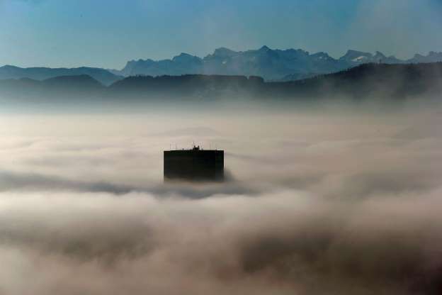 Vẻ đẹp của các thành phố trên thế giới khi chìm trong sương sớm - Ảnh 1.