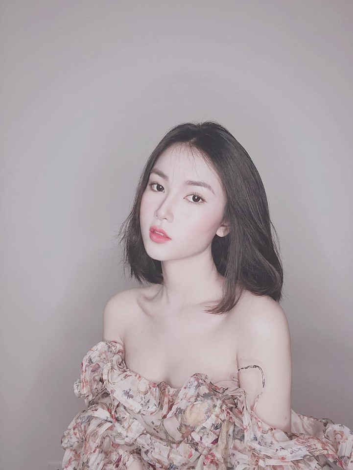 Cận cảnh nhan sắc của MC VTV bị đồn yêu thủ môn Bùi Tiến Dũng - Ảnh 7. Cận cảnh nhan sắc của MC VTV bị đồn yêu thủ môn Bùi Tiến Dũng - Ảnh 7.