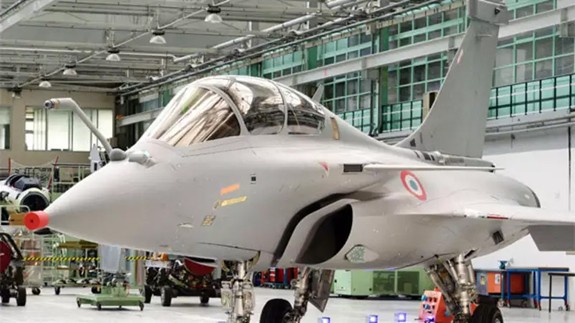 Ấn Độ sẽ nhận lô máy bay Rafale đầu tiên trong năm 2020 - Ảnh 1.