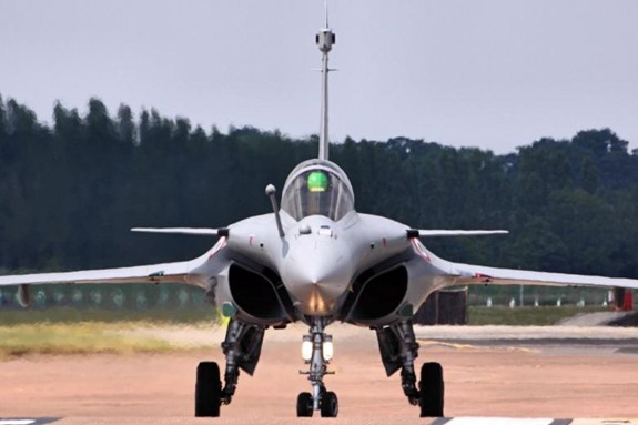 Ấn Độ sẽ nhận lô máy bay Rafale đầu tiên trong năm 2020 - Ảnh 2.