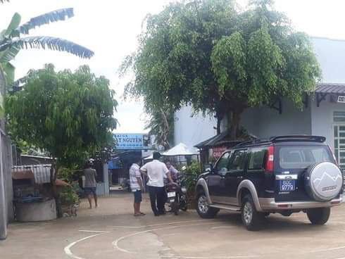 Nghi vấn vợ giúp sức cho kẻ làm thuê vào nhà, khống chế người giúp việc cướp hơn 300 triệu đồng của chồng - Ảnh 1. Nghi vấn vợ giúp sức cho kẻ làm thuê vào nhà, khống chế người giúp việc cướp hơn 300 triệu đồng của chồng - Ảnh 1.