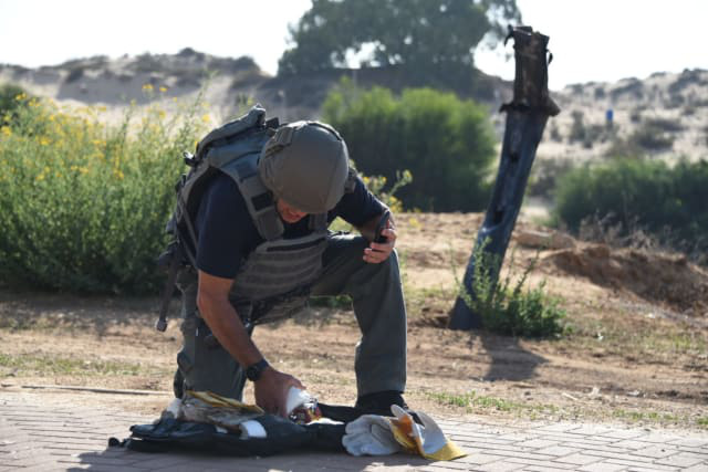 CẬP NHẬT: Tên lửa tấn công rung chuyển Syria, Israel hứng cơn mưa rocket - Tàu ngầm Nga áp sát bờ biển Israel - Ảnh 10.