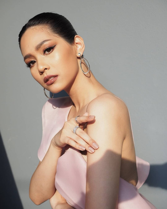 Chiêm ngưỡng nhan sắc Tân Hoa hậu Quốc tế 2019: Người đẹp Thái Lan đầu tiên đăng quang đầy thuyết phục với nhan sắc và học vấn đỉnh - Ảnh 3.