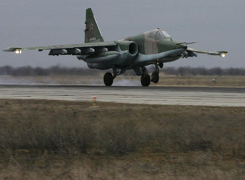 Nga âm thầm cho Su-25 trực chiến, sẵn sàng trút hỏa lực vào biên giới Syria-Thổ Nhĩ Kỳ - Ảnh 4.