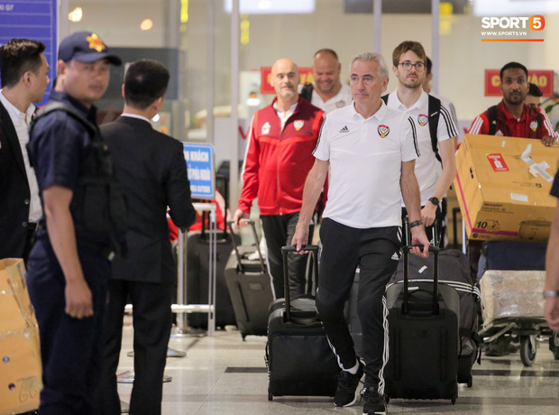 HLV Park Hang-seo loại 2 sao trẻ điển trai, chốt 23 cầu thủ đấu UAE tại Vòng loại World Cup 2022 - Ảnh 2.