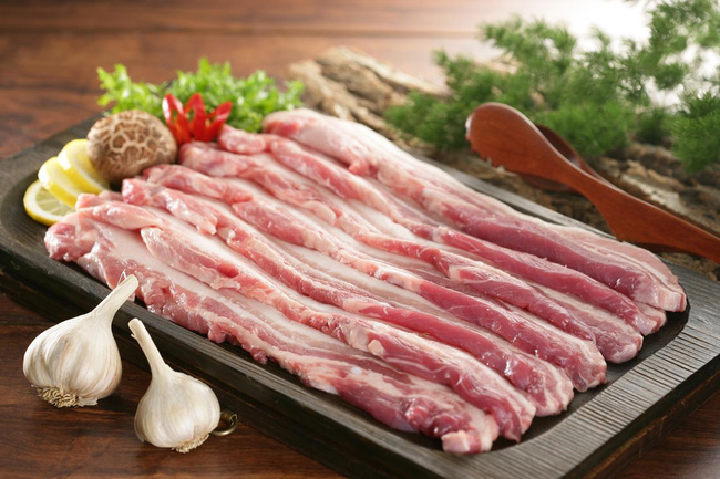 Thời điểm tiêu thụ thịt lợn “nóng” nhất chưa tới nhưng đã có người suýt chết do liên cầu khuẩn: Chuyên gia lưu ý điều quan trọng khi chọn mua thịt lợn - Ảnh 4.