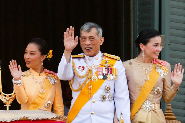 Vợ đầu của Quốc vương Thái Lan: Bị ly hôn trong phũ phàng nhưng là người có cái kết viên mãn nhất, nhìn cuộc sống hiện tại ai cũng phải ngưỡng mộ - Ảnh 7.