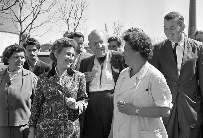 Chuyện người nông dân Mỹ làm bạn với Tổng Bí thư Nikita Khrushchev - Ảnh 2.