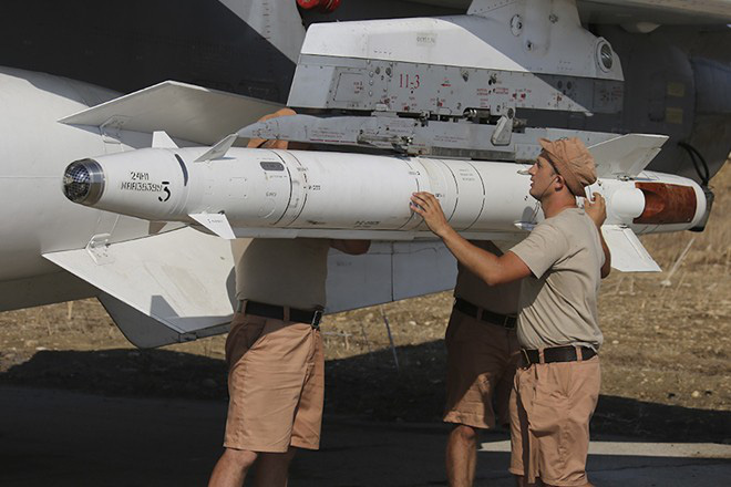 Quân nhân Nga lĩnh án phạt nặng vì lỡ tay phóng tên lửa Kh-29TD trong kho vũ khí - Ảnh 14.
