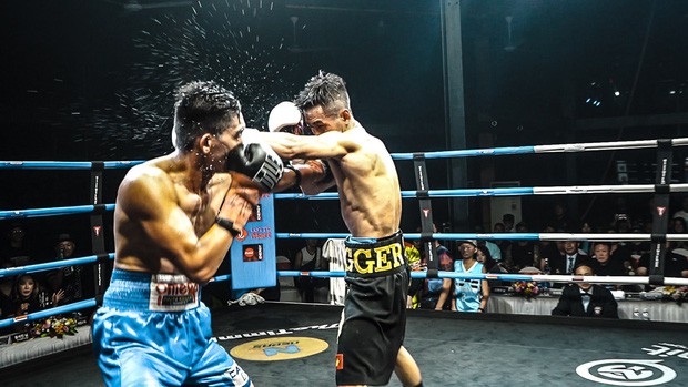 Trở lại sau chấn thương, nhà vô địch WBC Trần Văn Thảo làm rạng danh boxing Việt bằng chiến thắng trước đối thủ cực mạnh người Philippines - Ảnh 1.