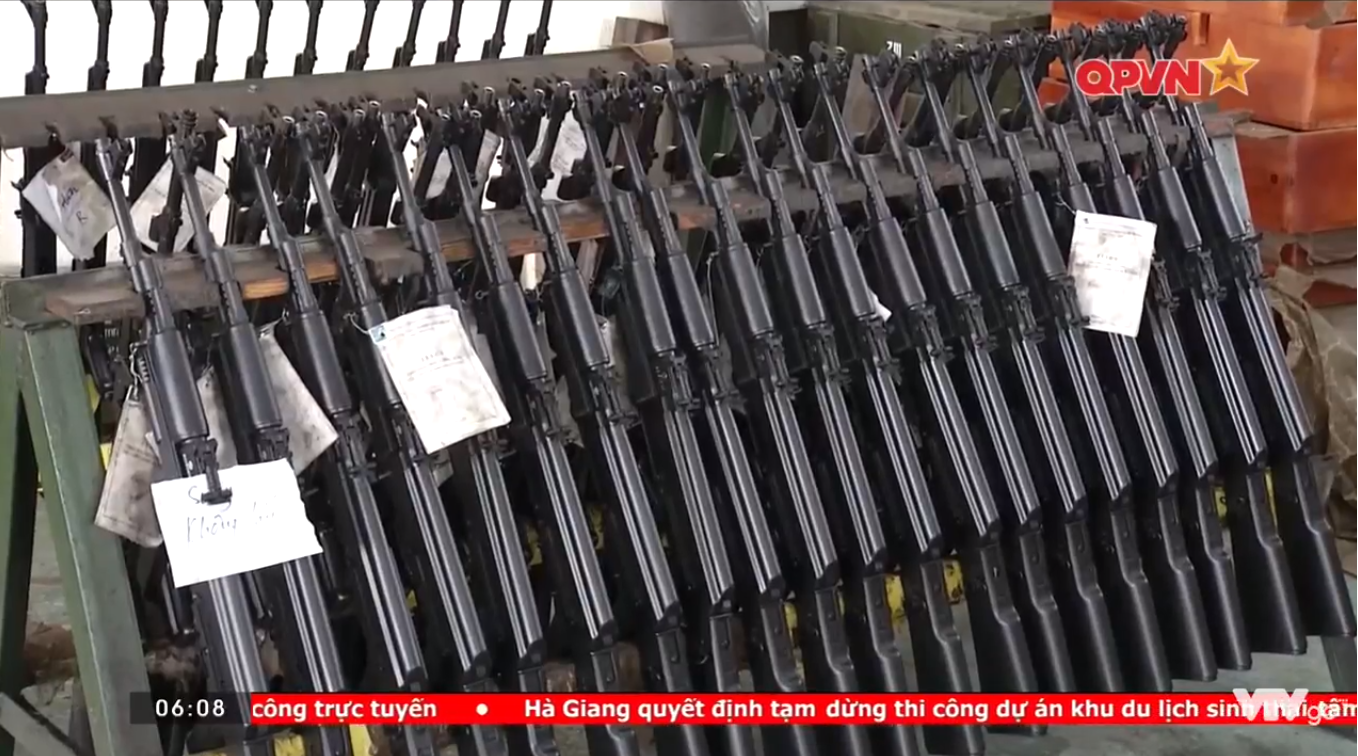 Súng tiểu liên AK Made in Vietnam lột xác tiến thẳng lên hiện đại: Giải bài toán hóc búa - Ảnh 4. Súng tiểu liên AK Made in Vietnam lột xác tiến thẳng lên hiện đại: Giải bài toán hóc búa - Ảnh 4.