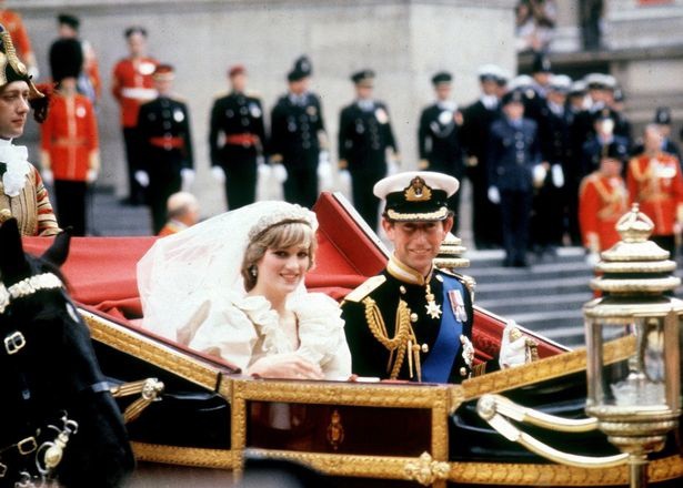 Vì sao Công nương Diana không tiết lộ chuyện mình mang thai Harry cho Thái tử Charles? - Ảnh 2.