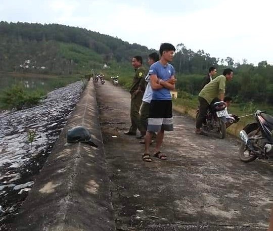 Nữ sinh lớp 6 đi cùng bà nội trước khi mất tích rồi tử vong - Ảnh 1.