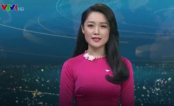 MC thời sự VTV tổ chức lễ ăn hỏi nhưng hình ảnh ông xã được giấu kín - Ảnh 3.