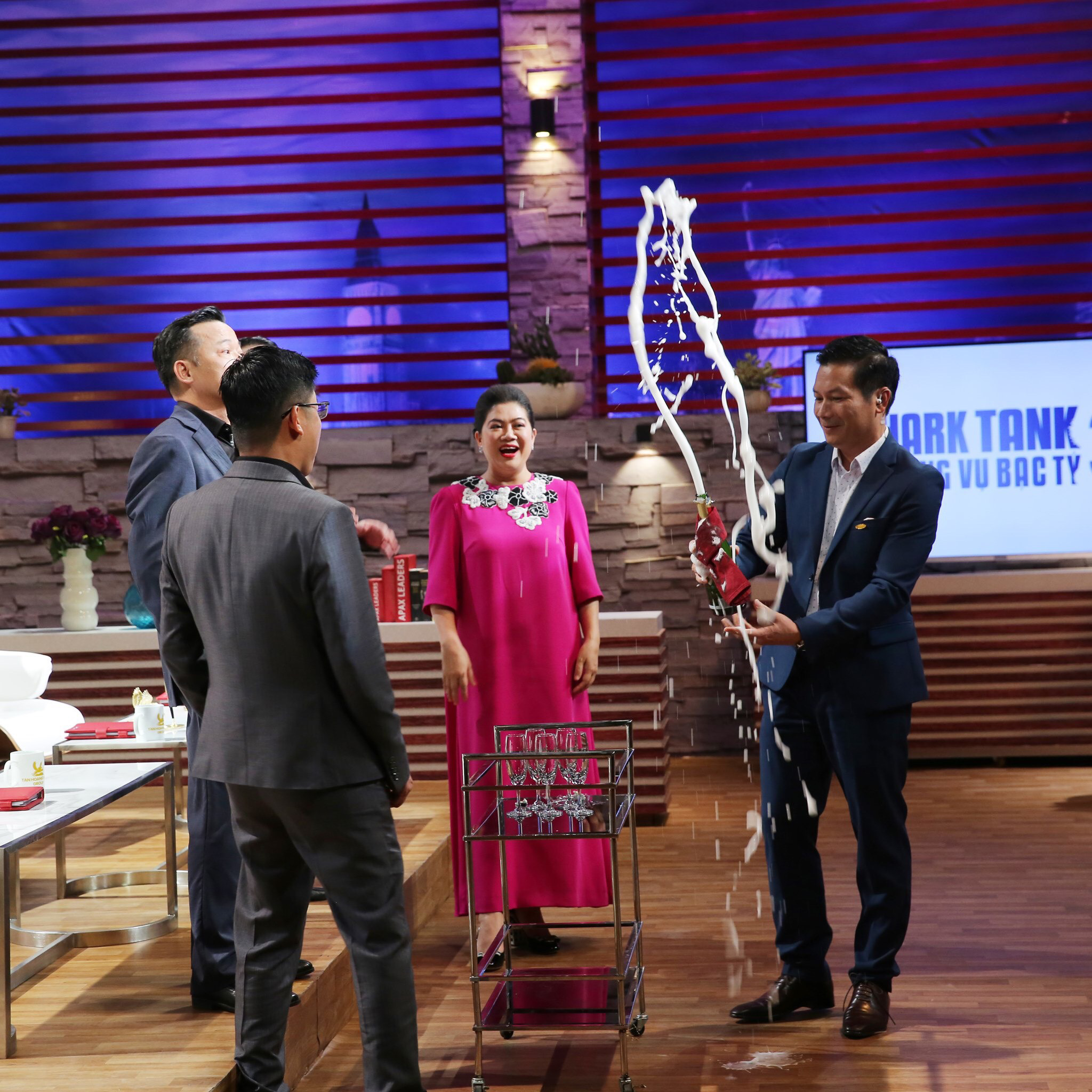 Shark Tank mùa 3 kết thúc, 