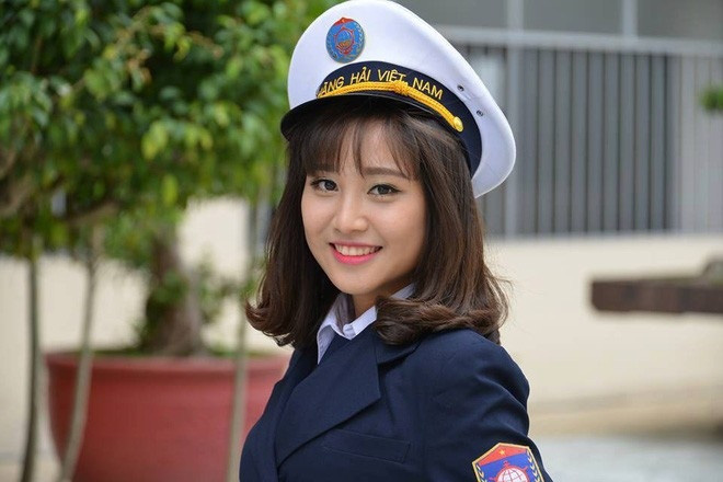 Chiêm ngưỡng vẻ đẹp lịch lãm, mê hoặc của bộ đồng phục đẹp nhất Việt Nam - Ảnh 7.