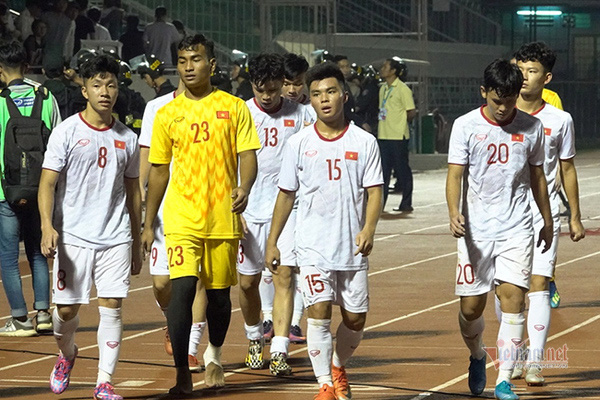 HLV Philippe Trouisser kém vui về chiến thắng của U19 Việt Nam - Ảnh 2.