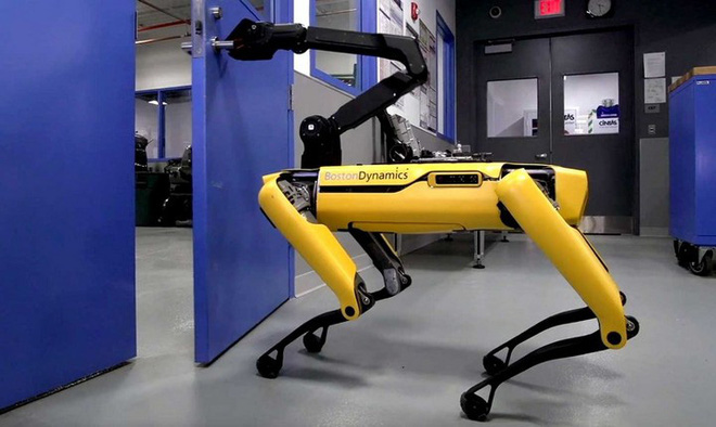 Chó robot của Boston Dynamics lần đầu tham gia vào biệt đội phá bom của cảnh sát Mỹ - Ảnh 4.