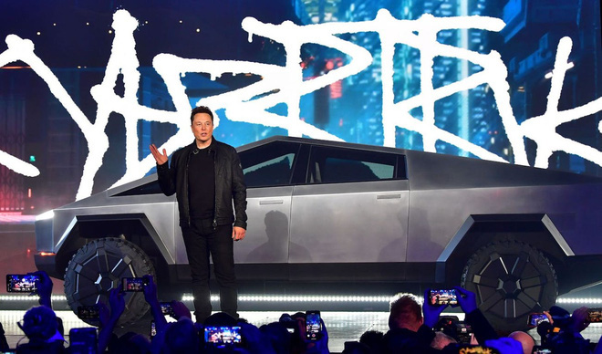 Trước Tesla Cybertruck, chỉ có duy nhất 1 chiếc xế hộp bọc thép không gỉ, được sản xuất từ tận năm 1983 - Ảnh 1. Trước Tesla Cybertruck, chỉ có duy nhất 1 chiếc xế hộp bọc thép không gỉ, được sản xuất từ tận năm 1983 - Ảnh 1.