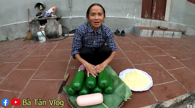 Vẫn chỉ có Bà Tân Vlog mới có món xúc xích khác người như thế: dành cho những ai có miệng rộng bởi vì quá siêu to khổng lồ - Ảnh 1.