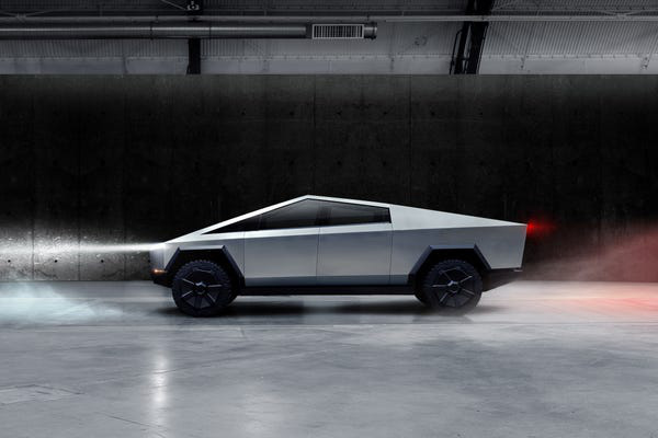 Trước Tesla Cybertruck, chỉ có duy nhất 1 chiếc xế hộp bọc thép không gỉ, được sản xuất từ tận năm 1983 - Ảnh 22. Trước Tesla Cybertruck, chỉ có duy nhất 1 chiếc xế hộp bọc thép không gỉ, được sản xuất từ tận năm 1983 - Ảnh 22.