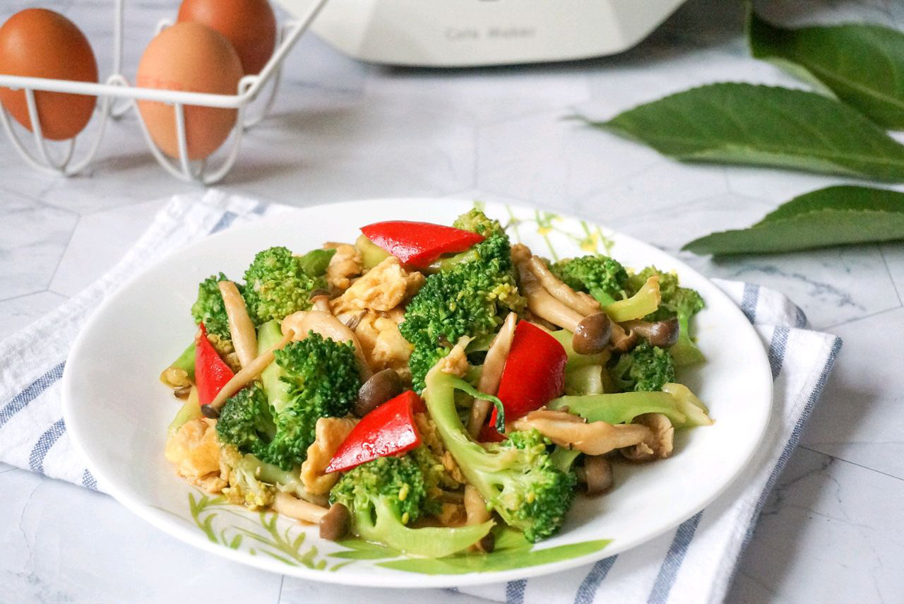 M&oacute;n s&uacute;p lơ x&agrave;o sẽ trở n&ecirc;n cực lạ miệng nếu bạn cho th&ecirc;m những nguy&ecirc;n liệu n&agrave;y - Ảnh 5.