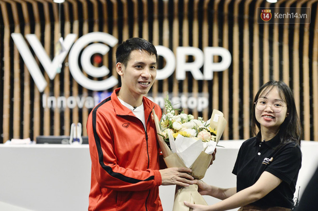 Người hùng Đỗ Hùng Dũng: Thầy Park là người đầu tiên báo tôi đi SEA Games, dù con trai mới đẻ nhưng tôi không thể từ chối - Ảnh 7. Người hùng Đỗ Hùng Dũng: Thầy Park là người đầu tiên báo tôi đi SEA Games, dù con trai mới đẻ nhưng tôi không thể từ chối - Ảnh 7.