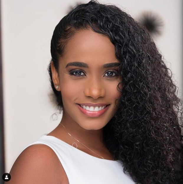 Mỹ nhân Jamaica vừa đăng quang Miss World 2019: Đẹp khoẻ khoắn, đã học vấn đáng nể lại còn hát hay như Whitney Houston - Ảnh 3.