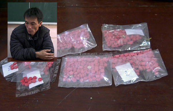Bắt hai vụ ma túy, thu 5 bánh heroin và 950 viên hồng phiến - Ảnh 2.