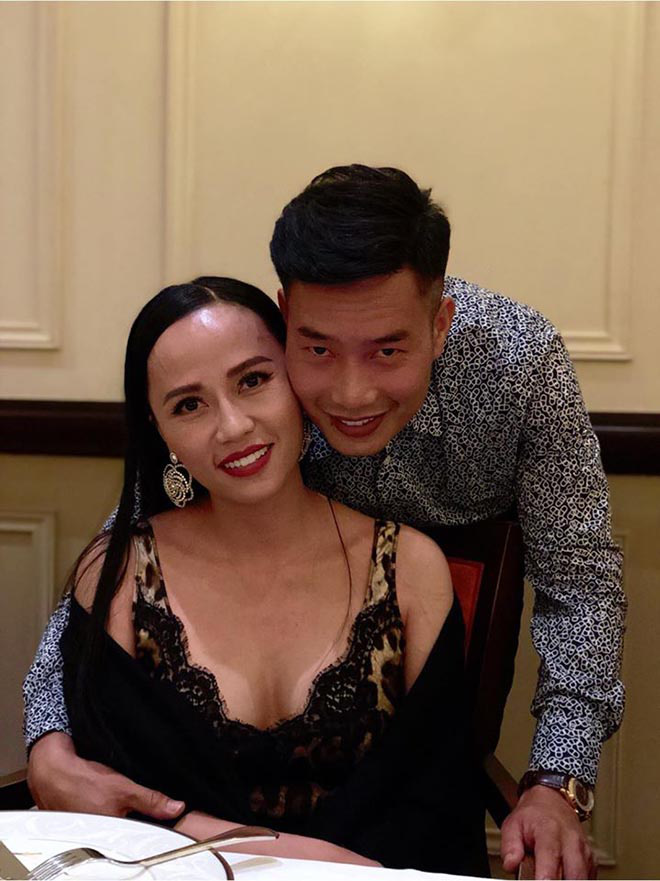 Cuộc sống giàu có, thích nịnh vợ của người đàn ông quyền lực VTV6 - Ảnh 11. Cuộc sống giàu có, thích nịnh vợ của người đàn ông quyền lực VTV6 - Ảnh 11.