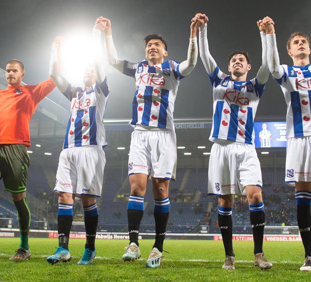 Báo Hà Lan hoài nghi về màn ra mắt của Văn Hậu tại SC Heerenveen: Có tác động của lãnh đạo, không hoàn toàn vì chuyên môn? - Ảnh 2.