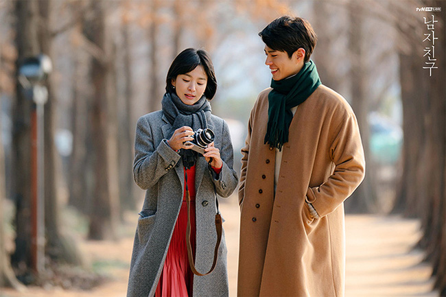 Mặc kệ những đồn đoán xung quanh tình tin đồn Park Bo Gum cùng chồng cũ, Song Hye Kyo vẫn thoải mái tận hưởng điều này - Ảnh 3.