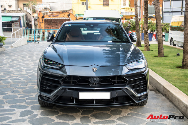 Cận cảnh Lamborghini Urus 23 tỷ độc nhất Việt Nam của đại gia Nha Trang - Ảnh 2.