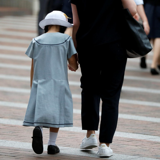 Nghịch lý khó tin của Nhật Bản: Nền kinh tế top thế giới, nhưng tại sao số trẻ em không được đi học cũng cực kỳ cao? - Ảnh 3.