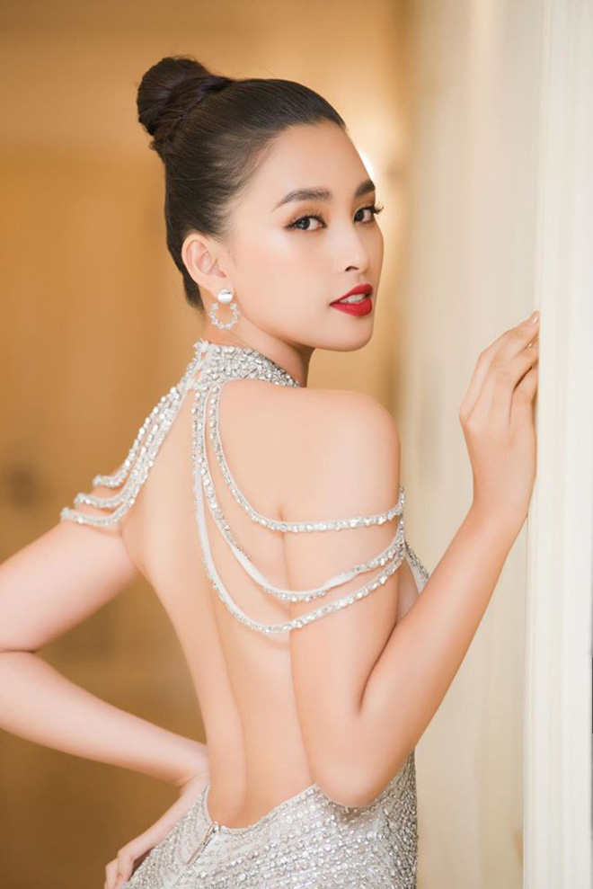 Hoa hậu Trần Tiểu Vy bất ngờ khoe ảnh bikini đầy nóng bỏng - Ảnh 9.