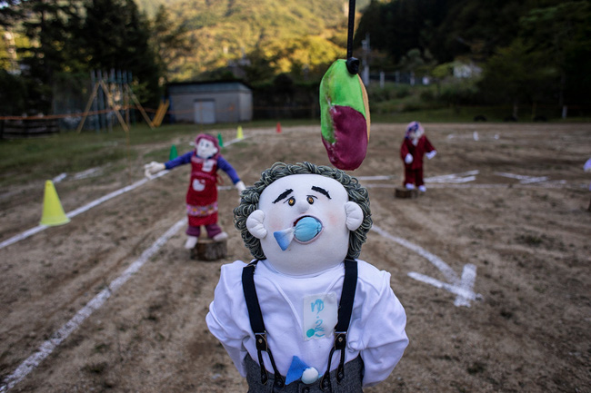 Ngôi làng vắng bóng trẻ thơ tại Nhật Bản: 18 năm không có một đứa trẻ nào ra đời, số búp bê nhiều gấp 10 lần số dân làng - Ảnh 12.