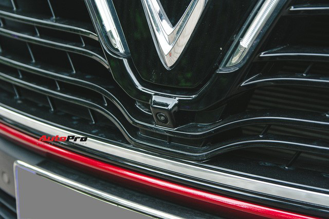VinFast Lux SA2.0 mới chạy 3.000 km được rao bán giá bao nhiêu trên sàn xe lướt? - Ảnh 3.