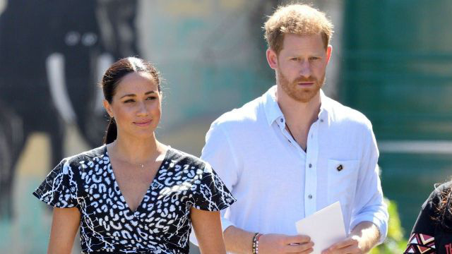 Đi nghỉ lễ ở nước ngoài, vợ chồng Meghan Markle muối mặt khi bị một đầu bếp từ chối phục vụ một cách phũ phàng vì lý do này - Ảnh 2.